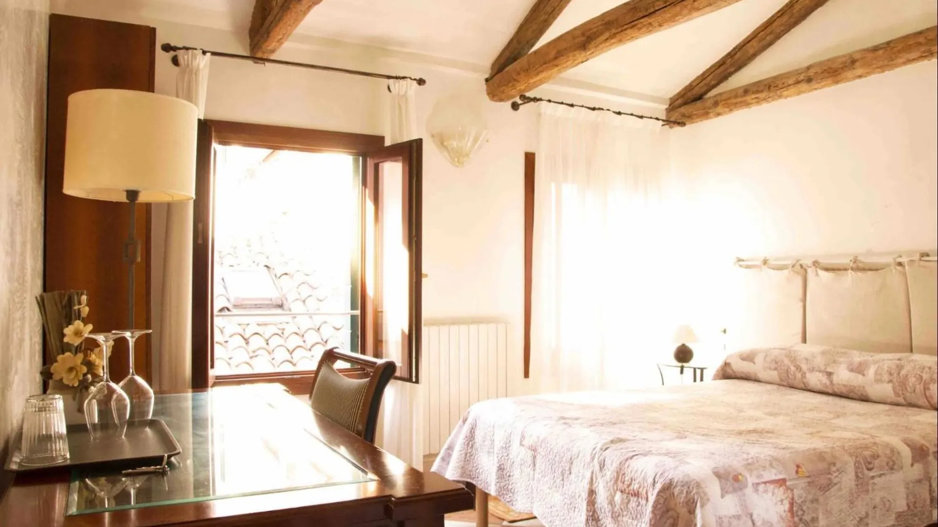 Anzolo Palace - Rooms & Apartments Venise 2*,  Italie